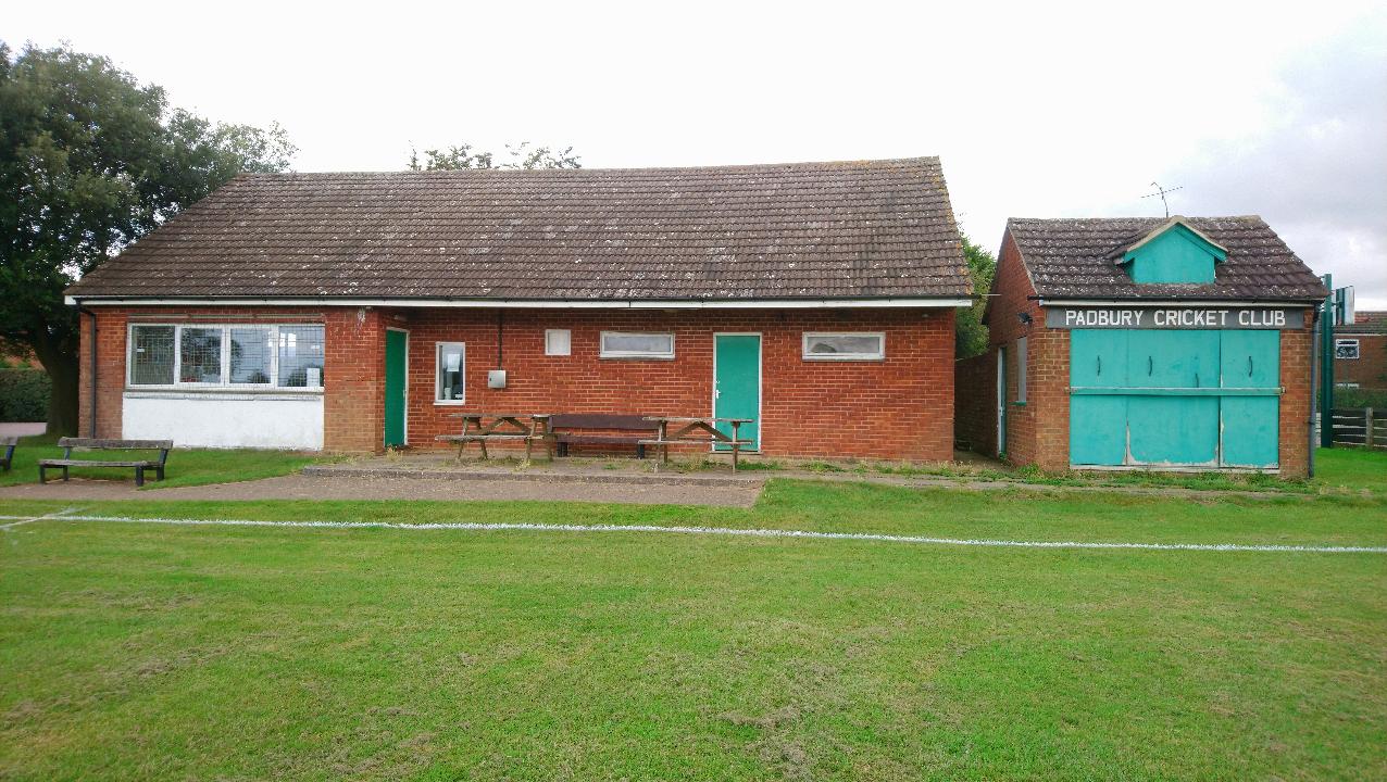Picture of the pavilion and cricket scoreboard hut